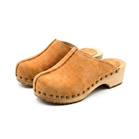 Women's anatomical clogs brushed leather with rivets, beige
