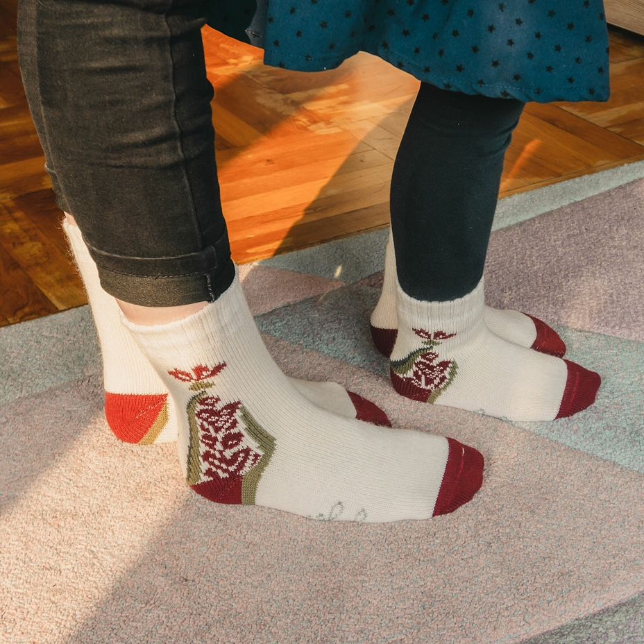 Sheep Merino socks 'Folklore' Red