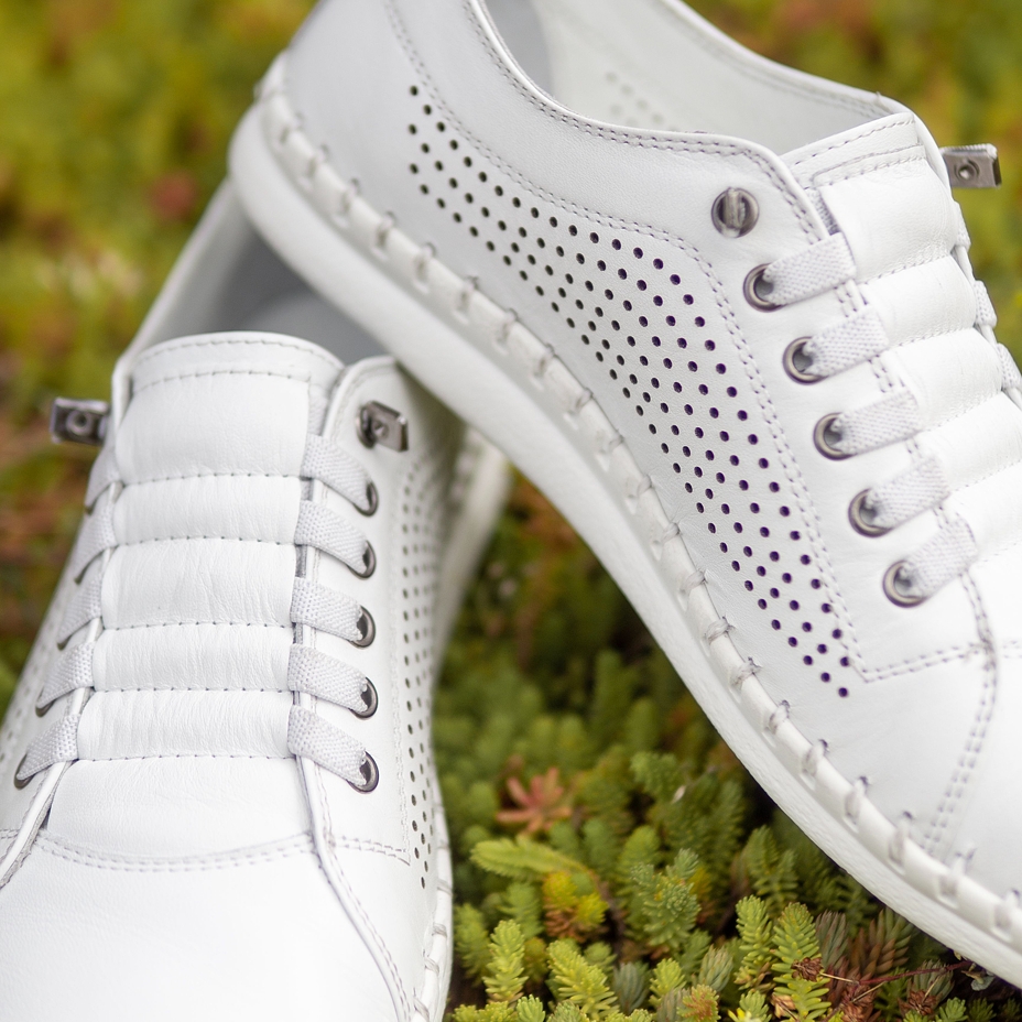 Women's leather sneakers with elastic Radana, white