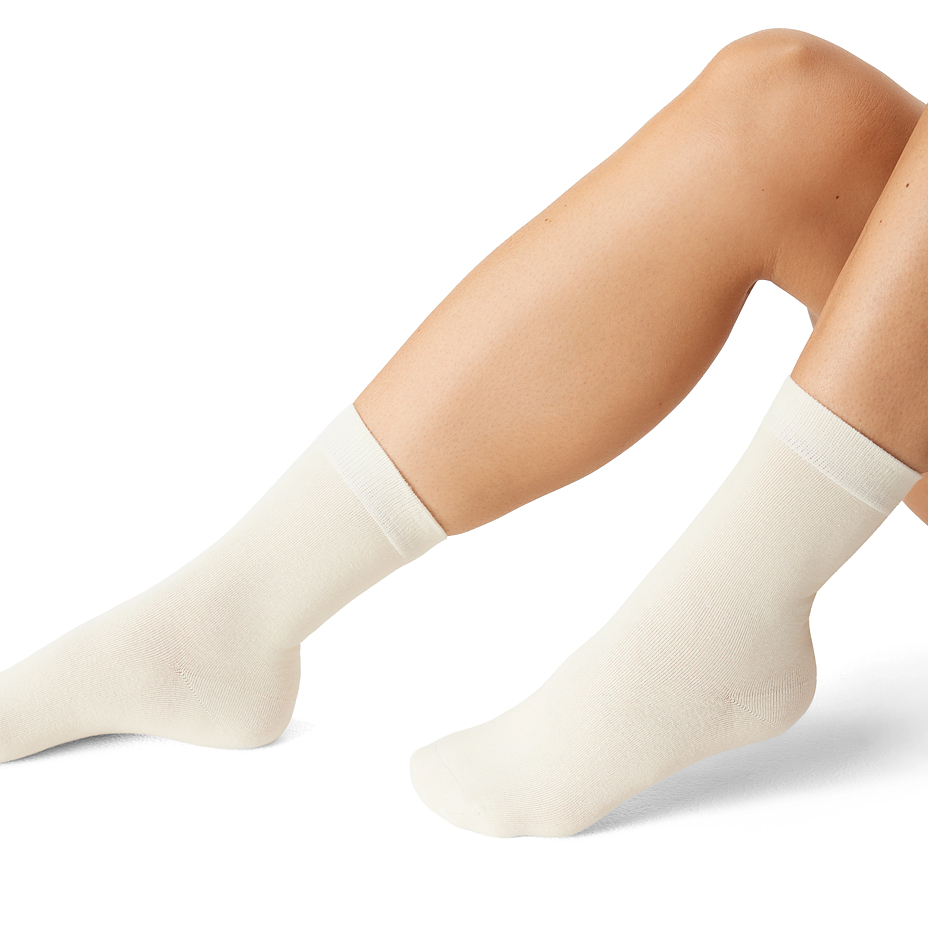 3 pairs women's cotton socks, cream